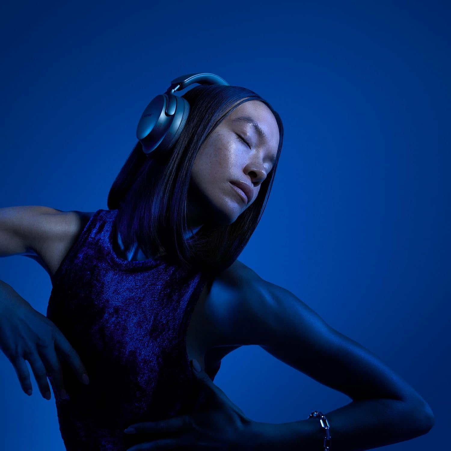 Fixtur Services Bose wireless headphones in a stylish over-ear design for immersive audio experience